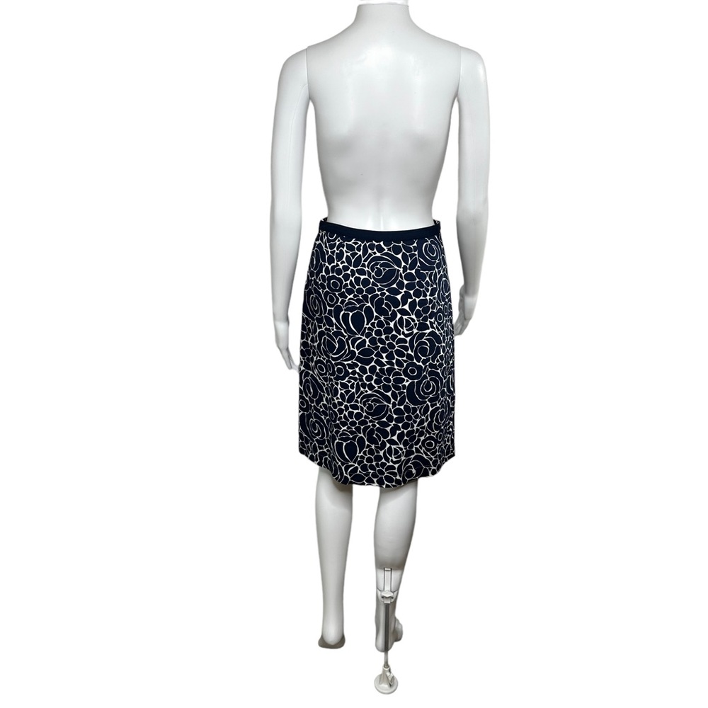 Boden Kate Floral A-Line Ponte Skirt Size 2 Navy Blue & White Side Zipper EUC - Picture 6 of 11